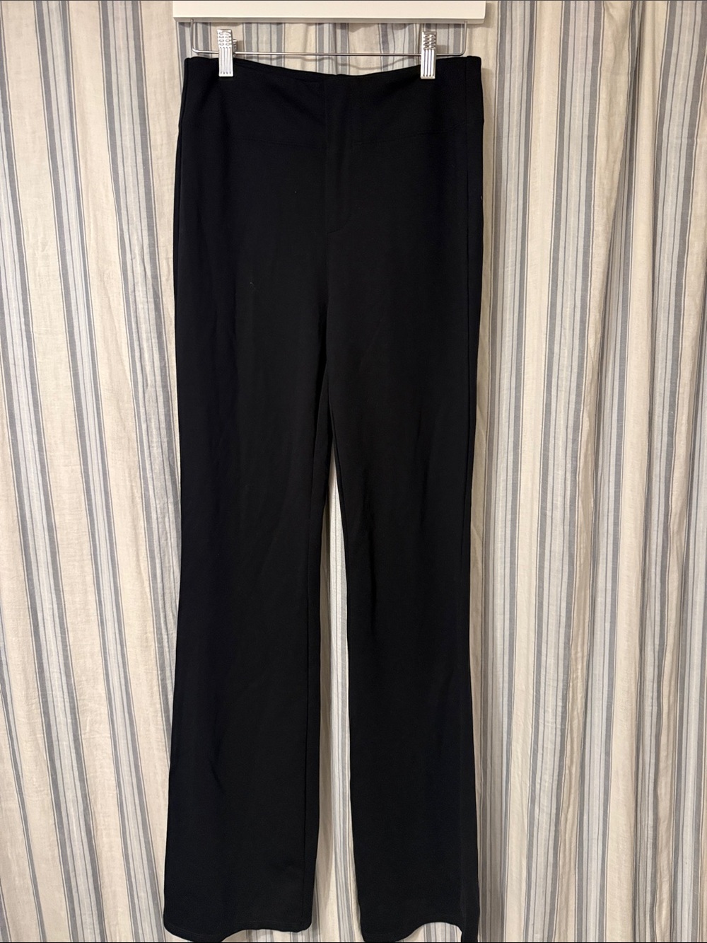 Black Women's Stretch Wide-Leg Pants with Back Pockets